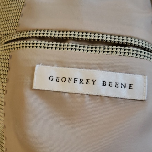 Men's Geoffrey Beene Sport Coat - Picture 4 of 5